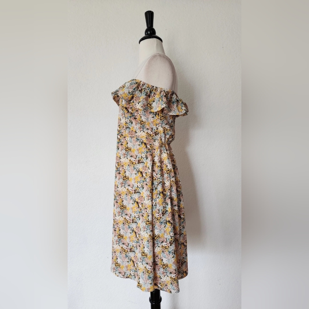 Floral Off-Shoulder Dress - Picture 3 of 4